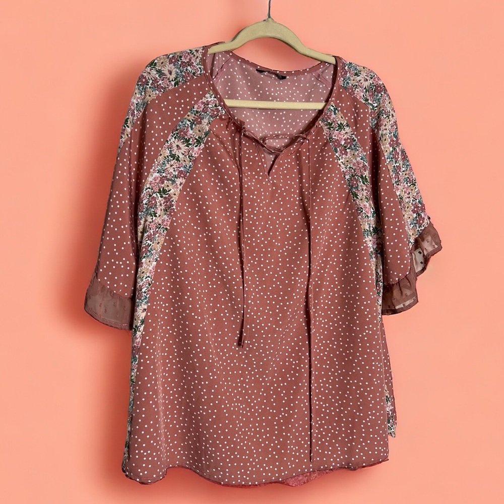 BloomChic Blouse 🌟💫